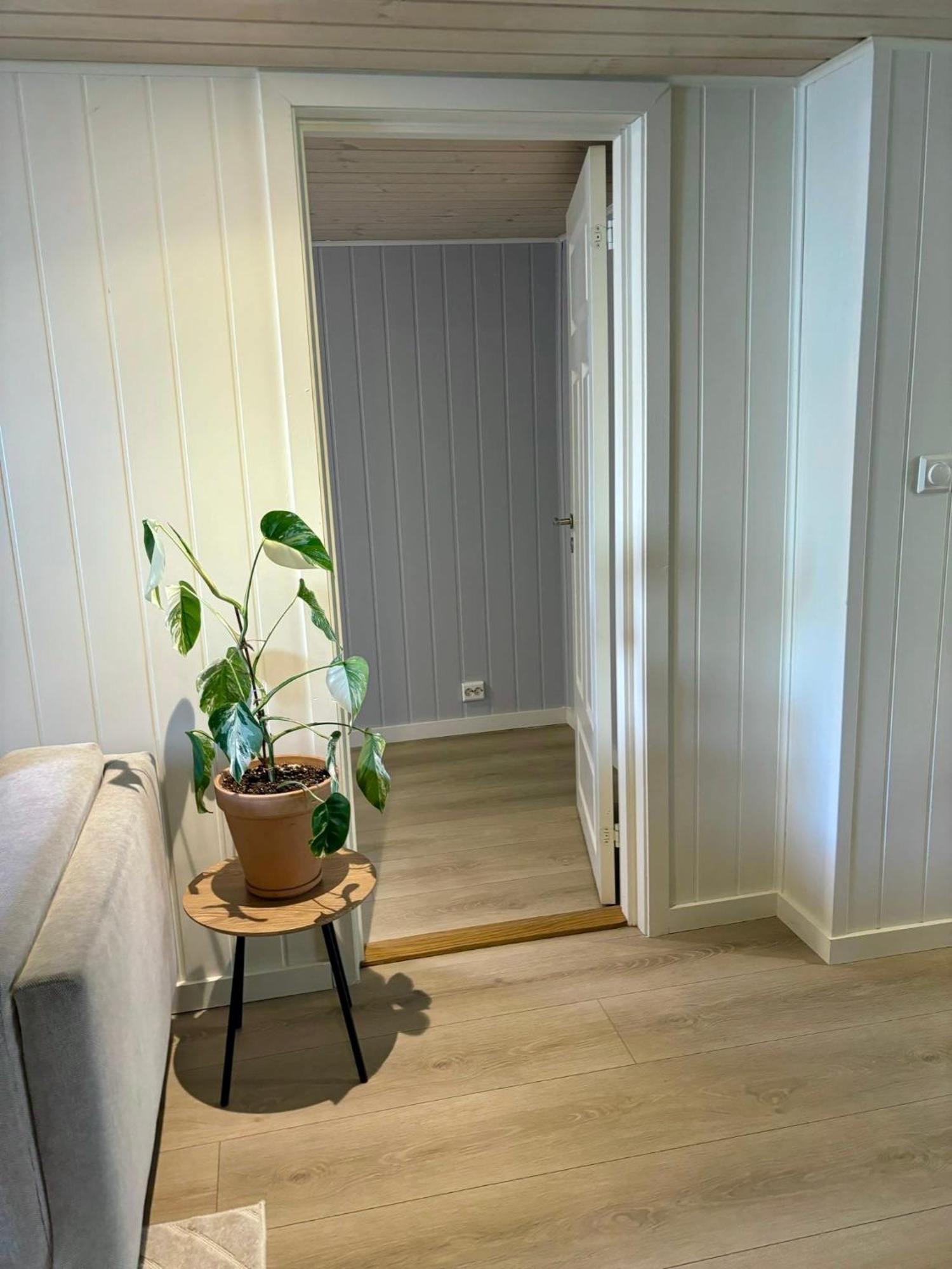 Down Town Apartment With Outside Area In Villa Kristiansand Exterior foto