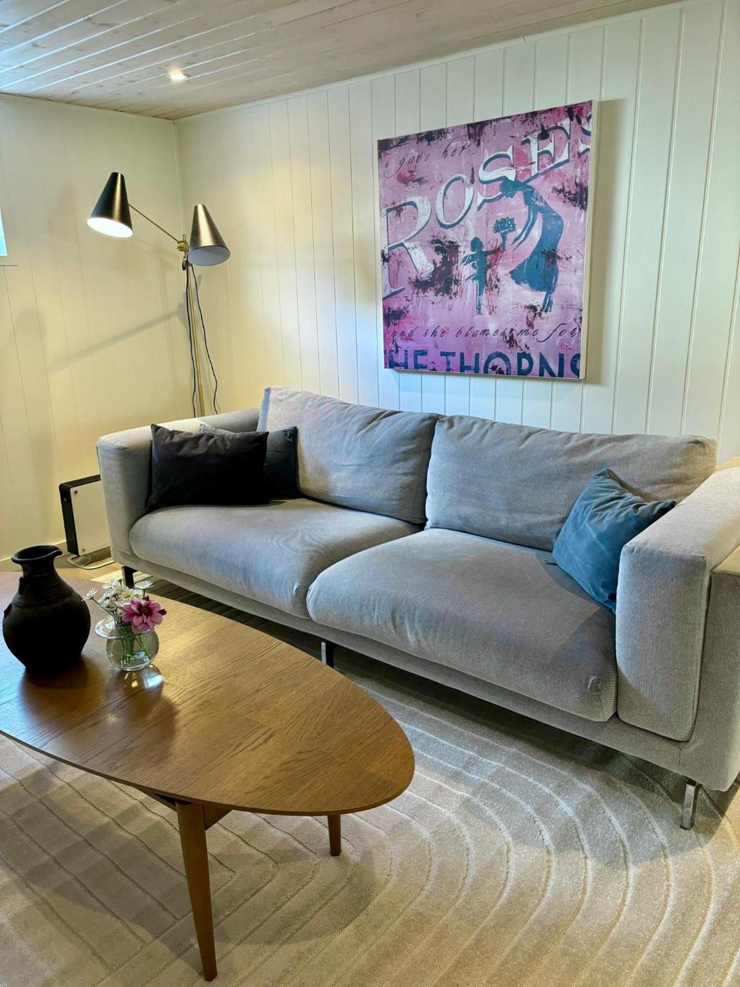 Down Town Apartment With Outside Area In Villa Kristiansand Exterior foto